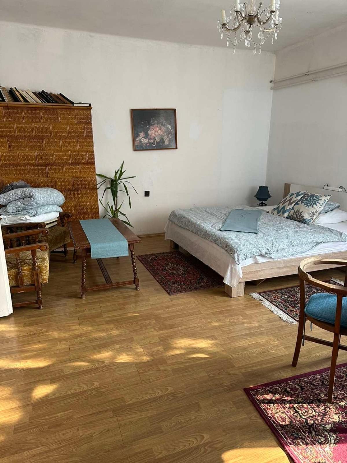 Grany'S Retro Guesthouse Near Budapest Airport Vecsés Esterno foto